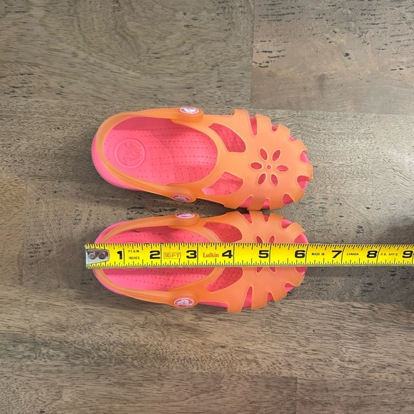 CROCS Kids Vibrant Orange/Pink Sandals size 9C - Picture 6 of 6
